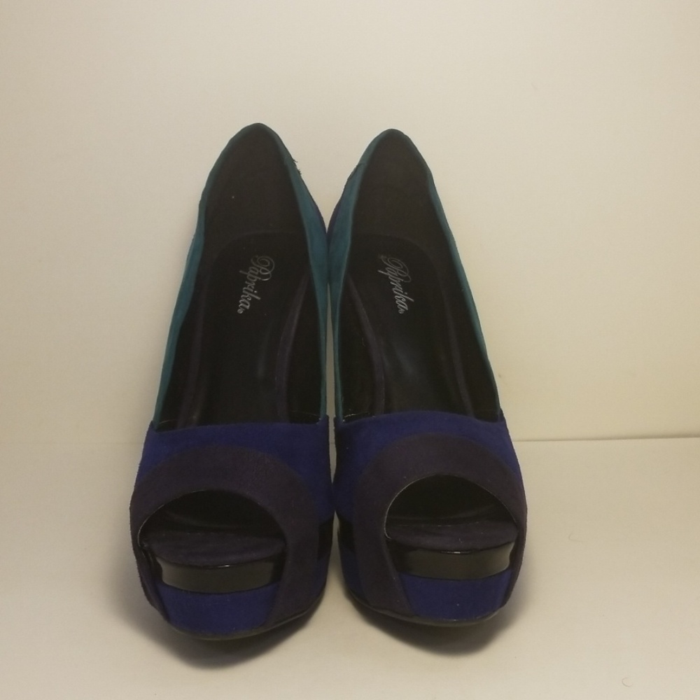 Pumps - Picture 2 of 3